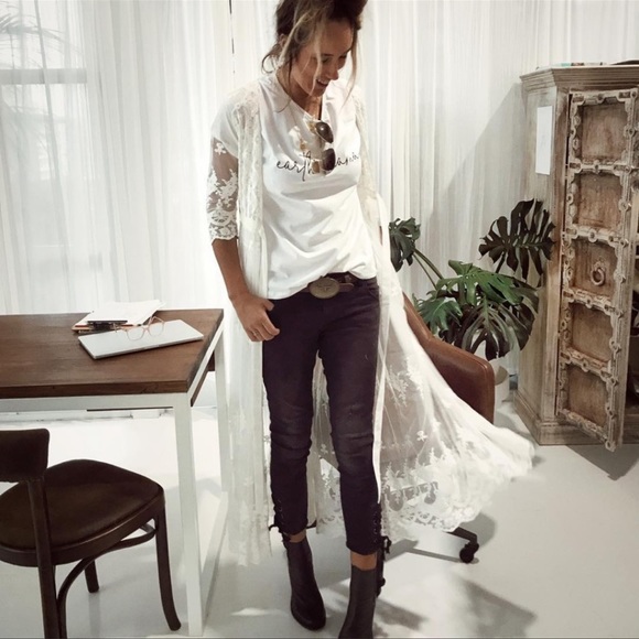 Vintage Lace Inspired Maxi Kimono Style Duster Robe Intricately Designed. White - Picture 12 of 14